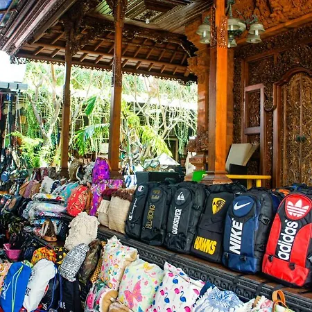 Luna House Legian